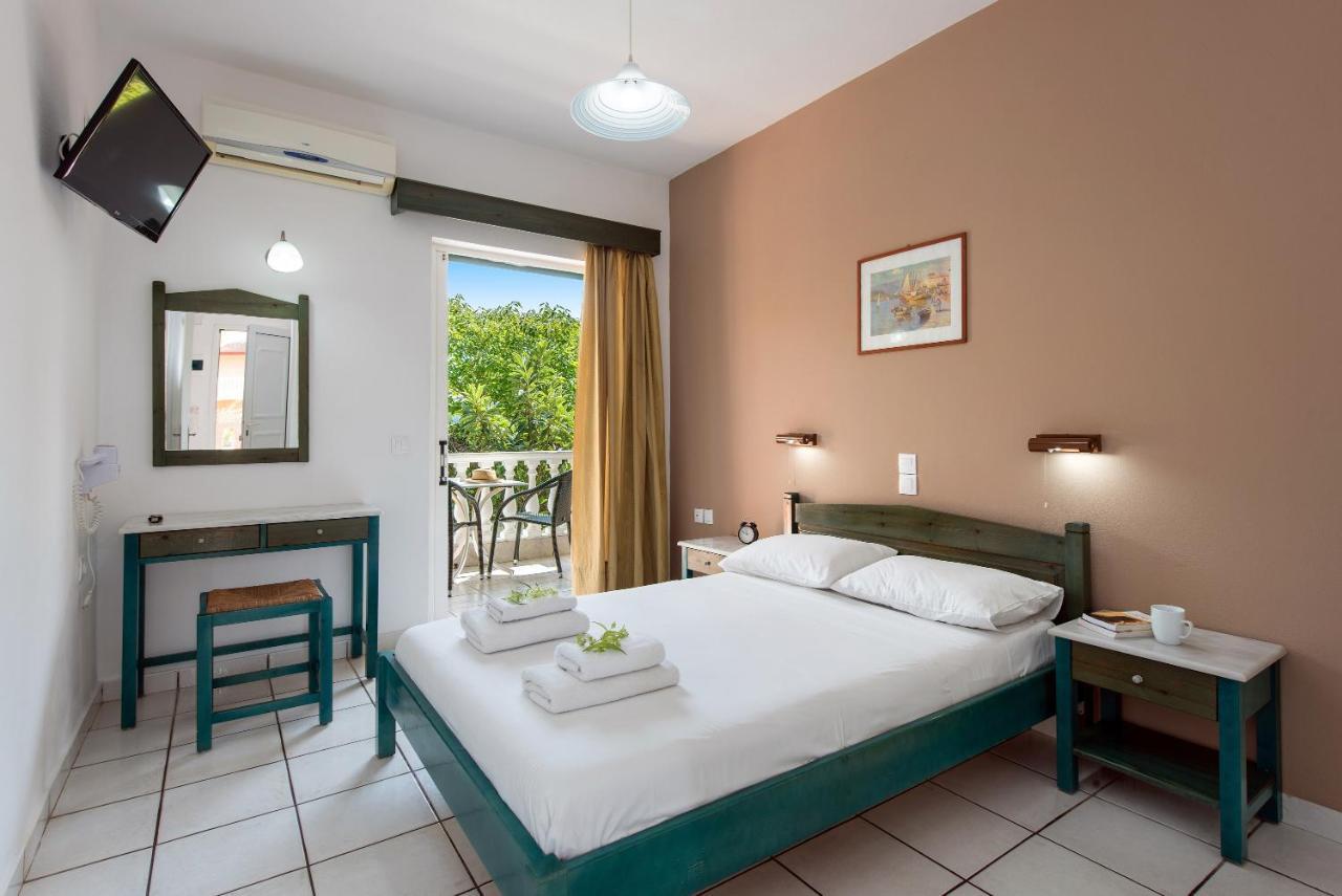 Eriva Hotel Acharavi  Exterior photo
