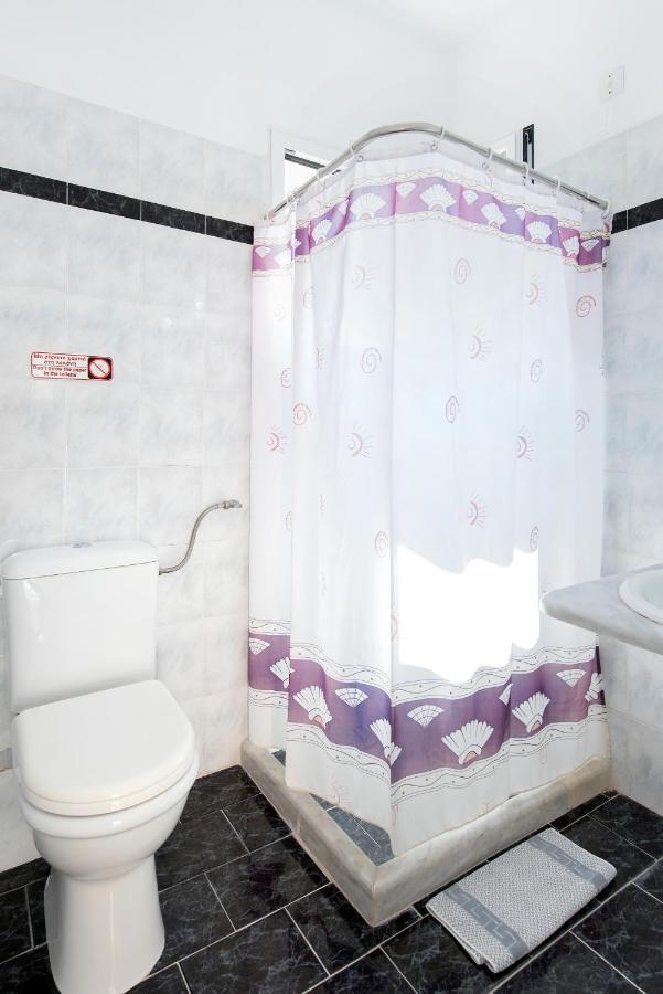 Eriva Hotel Acharavi  Exterior photo